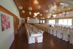 Großer Saal bei einer Hochzeit